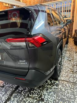 تۆیۆتا ڕاڤ 4